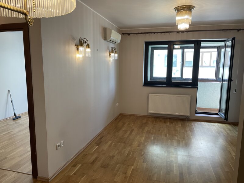 Calea 13 Septembrie, langa Prosper Mall,