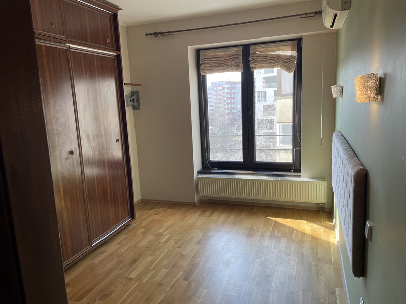 Calea 13 Septembrie, langa Prosper Mall,